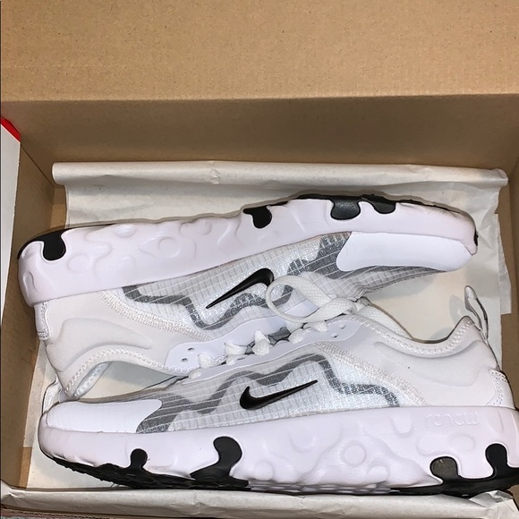 women's lucent sneaker